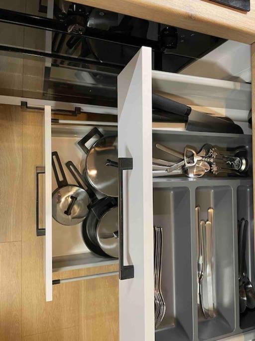 Lucky Seven Cosy 1-Bedroom Apartment, Free Parking كراكوفيا المظهر الخارجي الصورة